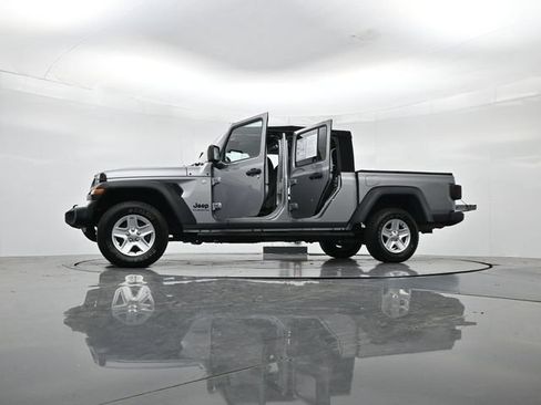 Used 2020 Jeep Gladiator Sport w/ Quick Order Package 24S AWD/4WD image 54