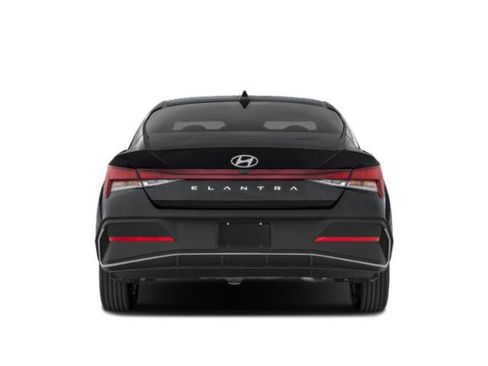 New 2026 Hyundai Elantra SE FWD image 8