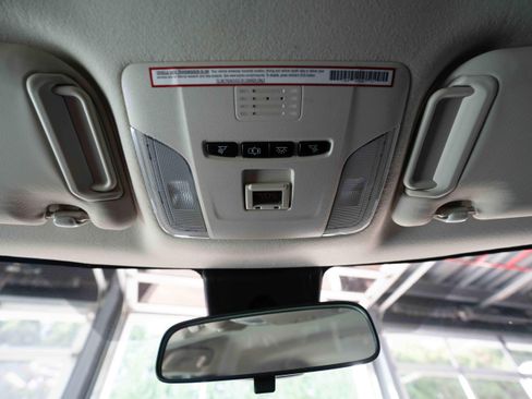 Used 2020 Toyota Corolla LE FWD image 18