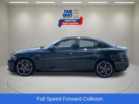 Used 2024 Alfa Romeo Giulia Veloce AWD/4WD image 10