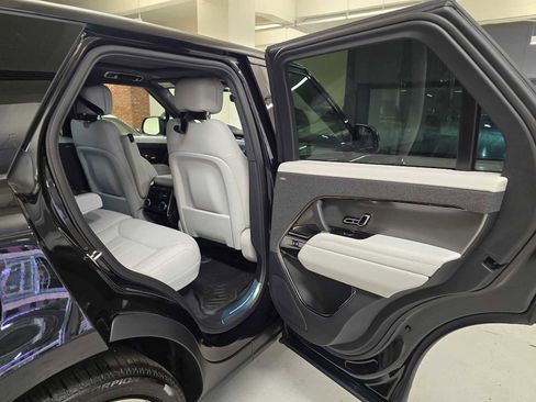 New 2026 Land Rover Range Rover Sport SE AWD/4WD image 14