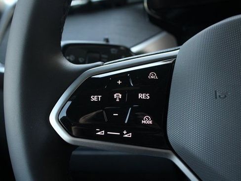 New 2025 Volkswagen ID. Buzz Pro S image 10