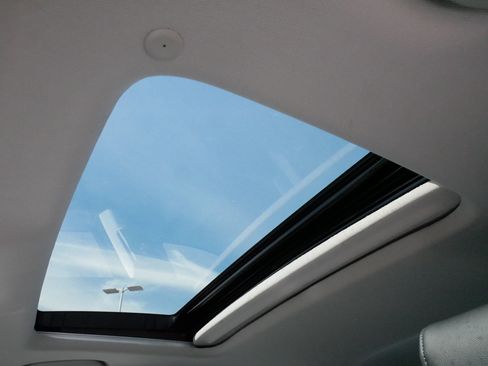 Used 2021 Honda Accord EX-L image 33