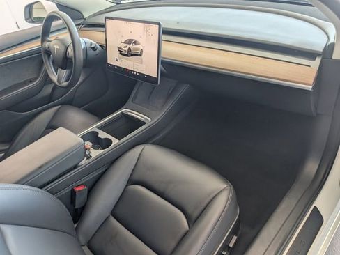 Used 2023 Tesla Model 3 Standard Range image 13