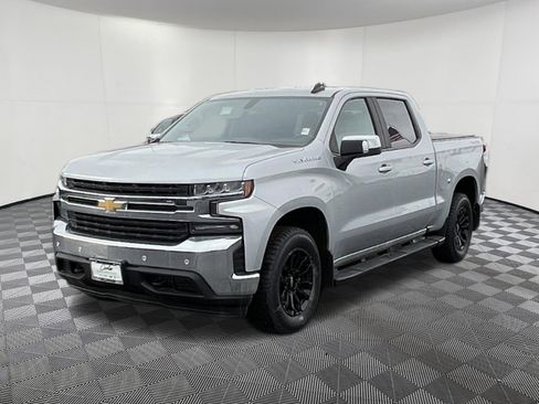 Used 2022 Chevrolet Silverado 1500 LT image 3