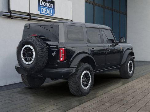 Certified 2024 Ford Bronco Badlands AWD/4WD image 3