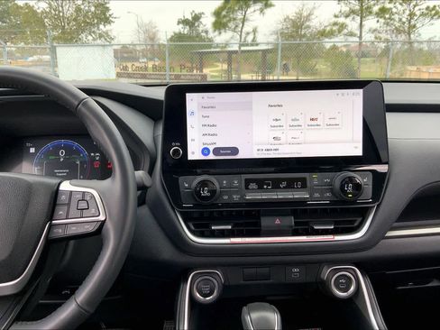 Certified 2025 Toyota Grand Highlander AWD image 7