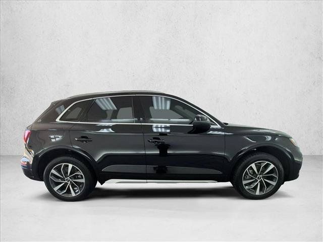 Used 2021 Audi Q5 2.0T Premium Plus w/ Premium Plus Package AWD/4WD image 4