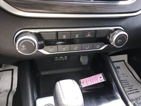 Certified 2024 Nissan Altima 2.5 SV FWD image 18