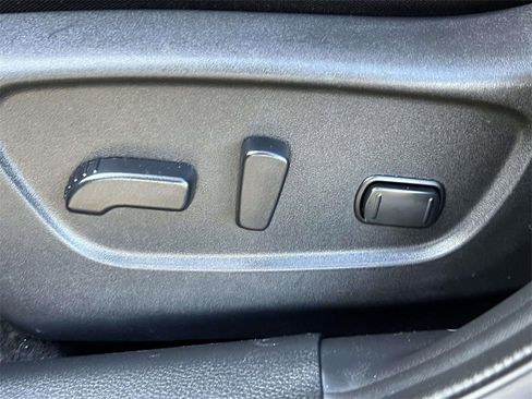 Certified 2019 Nissan Rogue Sport SV image 26