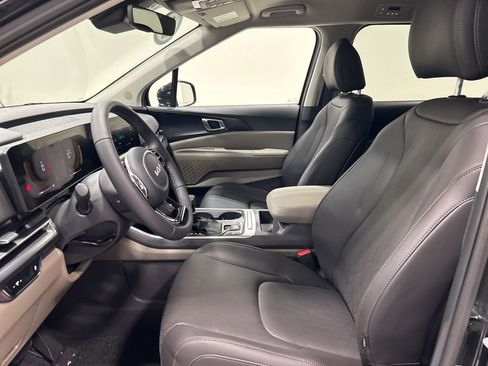 New 2026 Kia Carnival image 9