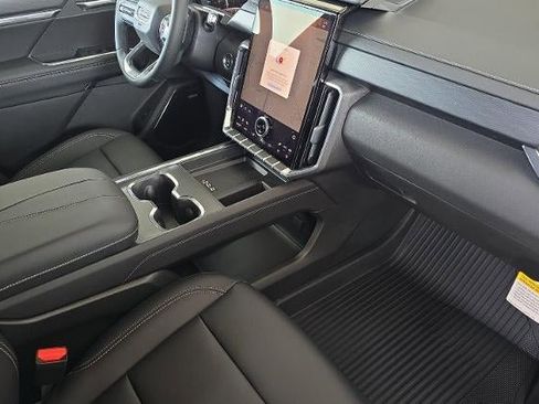 New 2026 GMC Acadia Elevation w/ Black Edition image 17