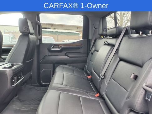 Used 2024 Chevrolet Silverado 1500 LT Trail Boss w/ LT Trail Boss Premium Package AWD/4WD image 32