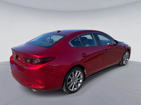 Used 2019 MAZDA MAZDA3 Sedan image 3