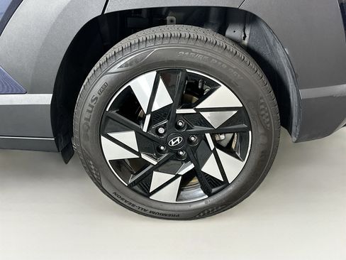 Used 2024 Hyundai Kona SEL FWD image 11