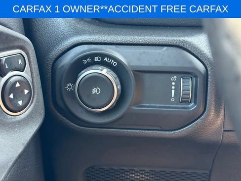 Used 2023 Jeep Wrangler Unlimited Sahara AWD/4WD image 35