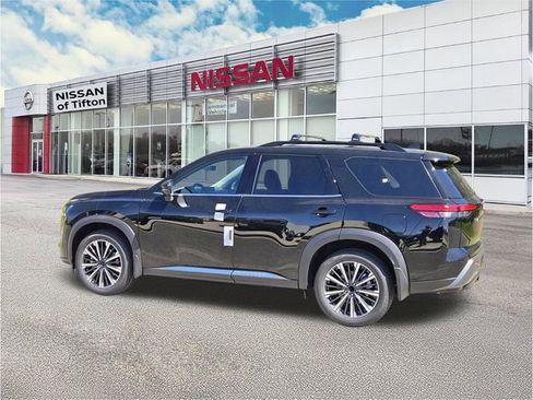 New 2026 Nissan Pathfinder Platinum w/ Cargo Package FWD image 7
