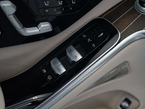 Used 2022 Mercedes-Benz Maybach S 580 4MATIC image 33
