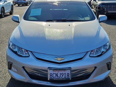 Used 2018 Chevrolet Volt Premier w/ Driver Confidence Package FWD image 6
