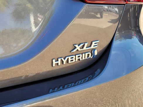 Certified 2024 Toyota Camry XLE image 10