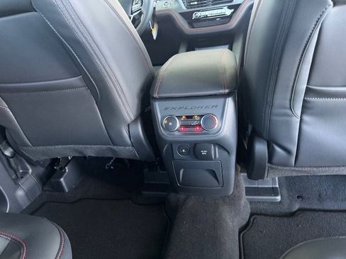 New 2026 Ford Explorer ST-Line w/ ST-Line Street Pack image 13