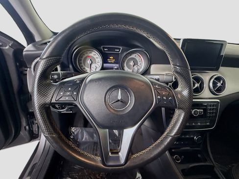 Used 2015 Mercedes-Benz GLA 250 image 13