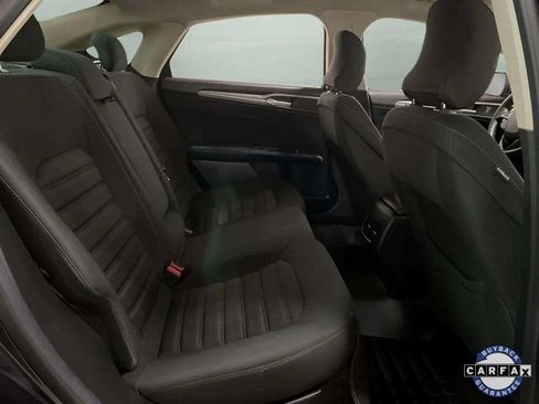 Used 2019 Ford Fusion SE image 68