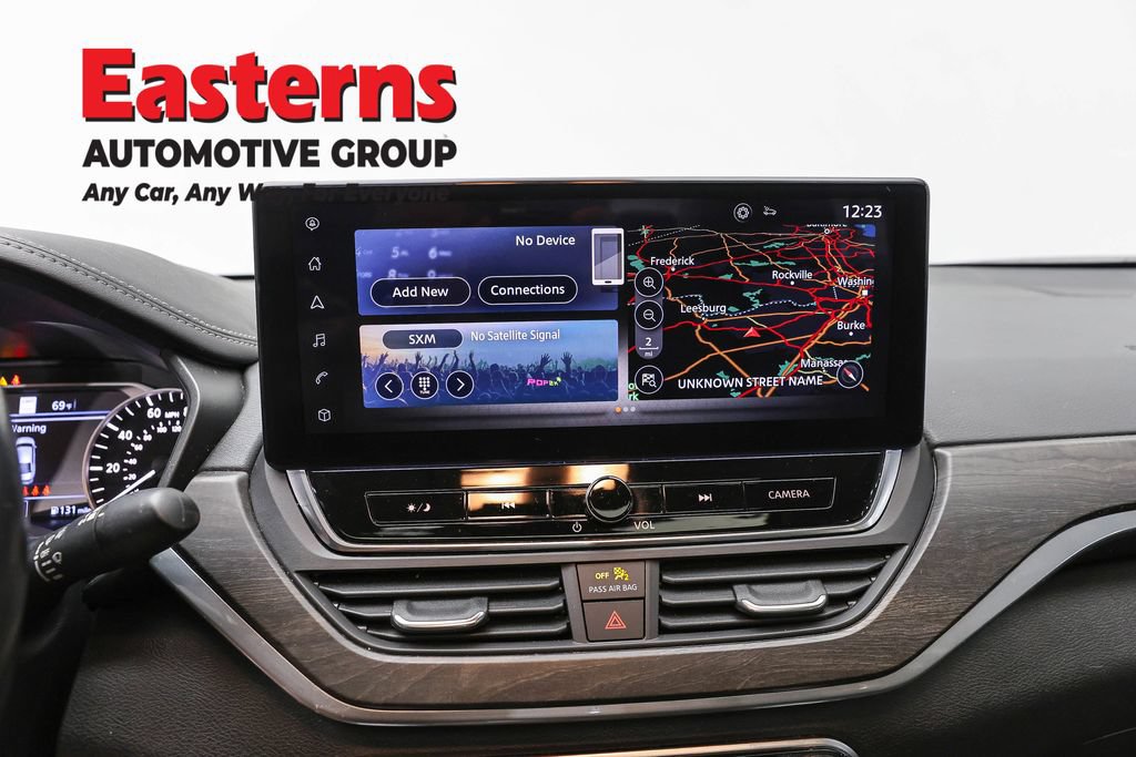 Used 2023 Nissan Altima 2.5 SL FWD image 13