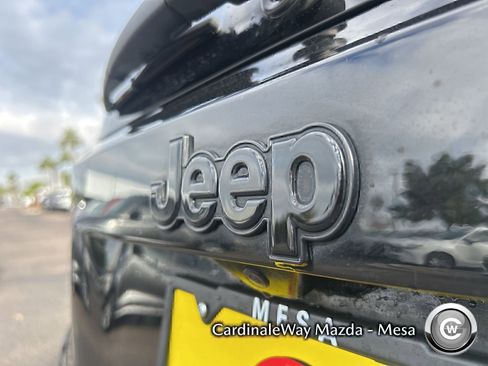 Used 2019 Jeep Renegade Altitude w/ Quick Order Package 2XM image 11