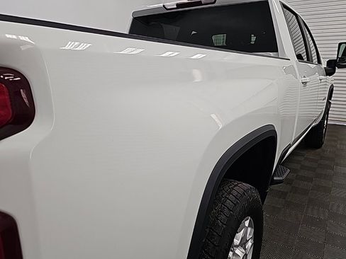 Used 2021 Chevrolet Silverado 2500 LT w/ Fleet Comfort Package image 9