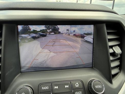 Used 2019 GMC Acadia SLT FWD image 19