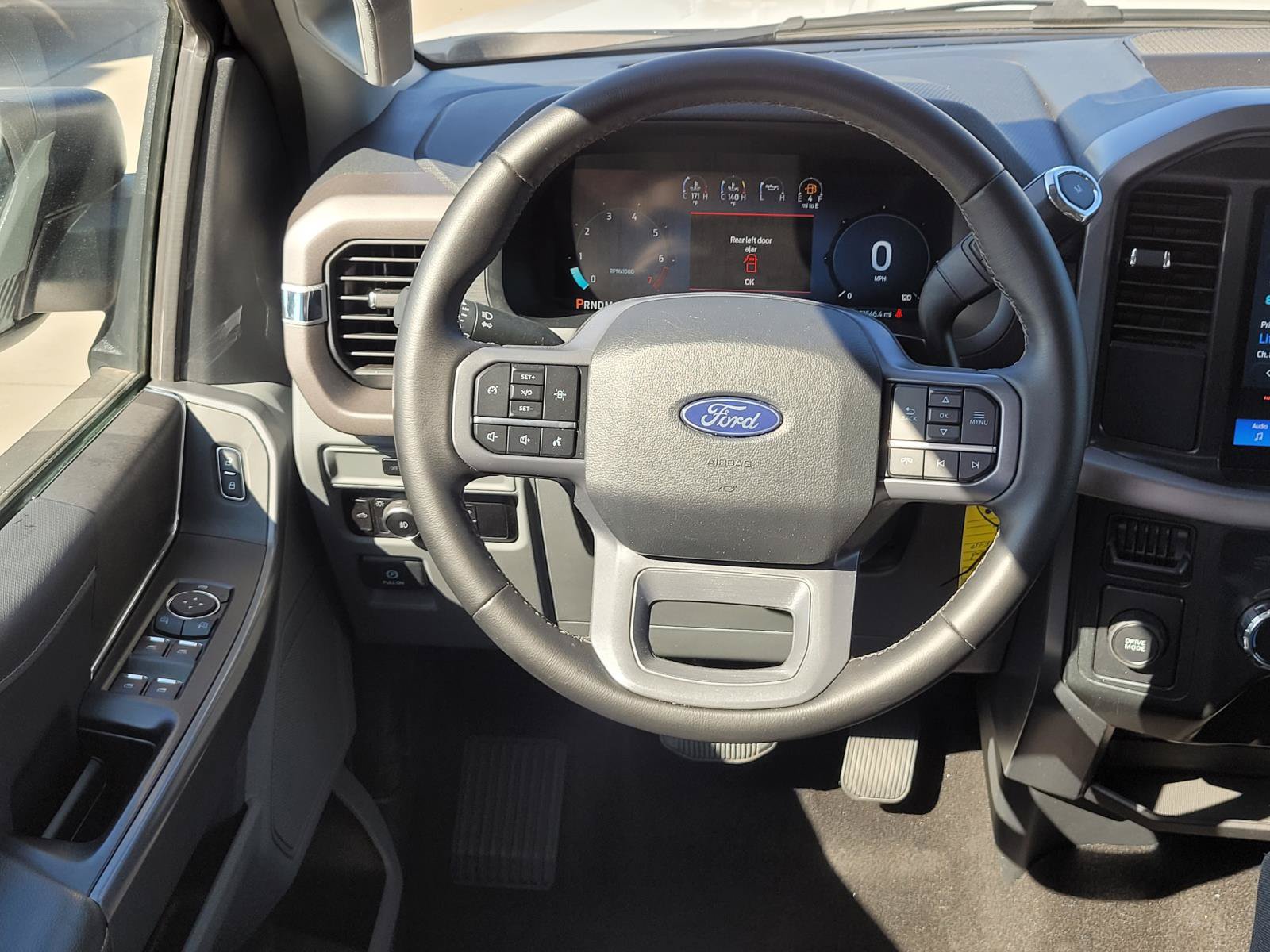 Used 2025 Ford F150 XLT RWD image 6