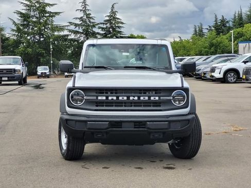 New 2026 Ford Bronco 2-Door AWD/4WD image 3