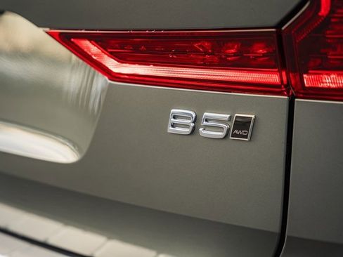 New 2026 Volvo XC60 B5 Ultra w/ Protection Package Premier image 7