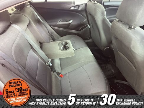 Used 2018 Chevrolet Cruze LT w/ Convenience Package image 16