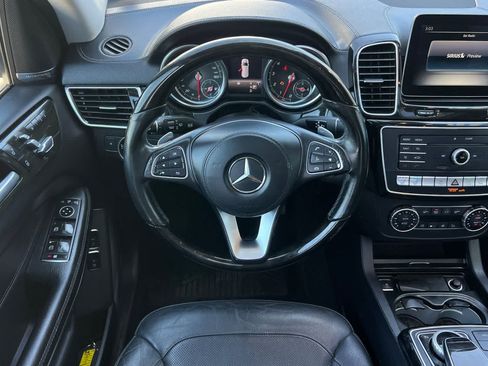 Used 2018 Mercedes-Benz GLS 550 4MATIC image 16
