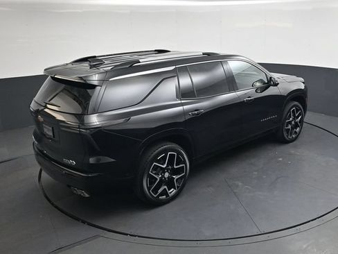 Used 2026 Chevrolet Traverse High Country w/ LPO, Floor Liner Package AWD/4WD image 25