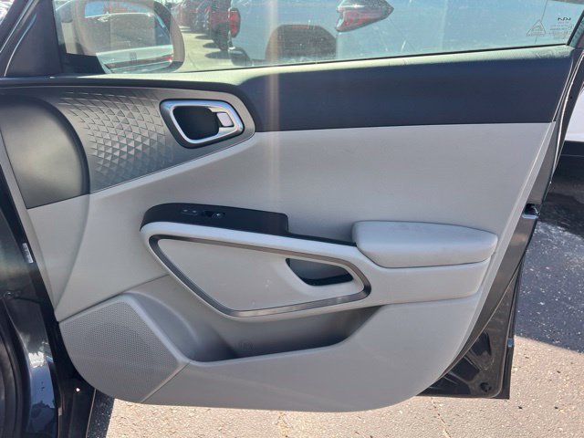 Used 2022 Kia Soul EX FWD image 10