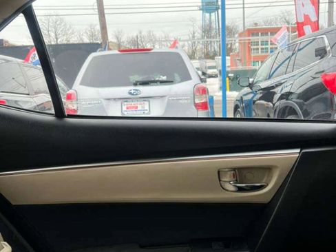 Used 2016 Toyota Corolla LE image 26