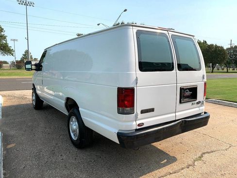 Used 2011 Ford E-350 and Econoline 350 Extended Super Duty image 5