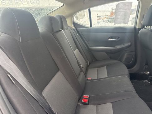 Used 2021 Nissan Sentra SV image 8