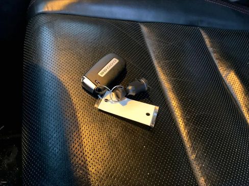 Used 2024 Dodge Durango GT image 13