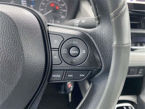 Used 2023 Toyota Corolla Cross L image 19