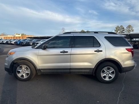 Used 2014 Ford Explorer FWD image 2