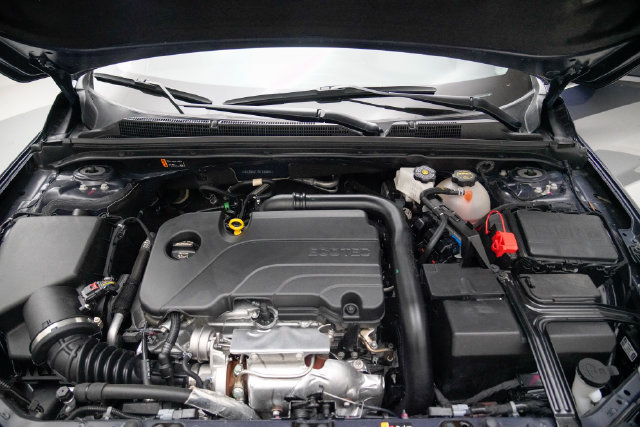 Used 2025 Chevrolet Malibu LT FWD image 14