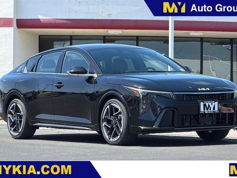 New 2026 Kia K4 GT-Line FWD image 1