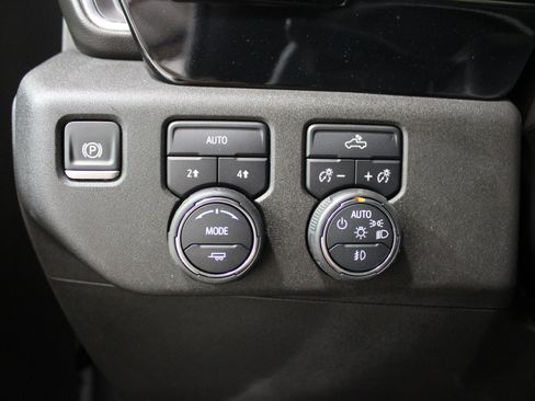 Used 2024 Chevrolet Silverado 1500 RST w/ Protection Package AWD/4WD image 7