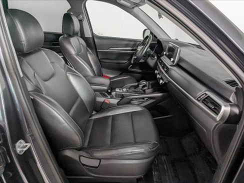 Used 2020 Kia Telluride LX FWD image 26