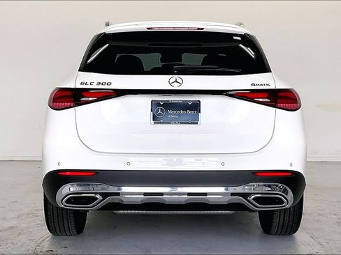 New 2026 Mercedes-Benz GLC 300 4MATIC image 4