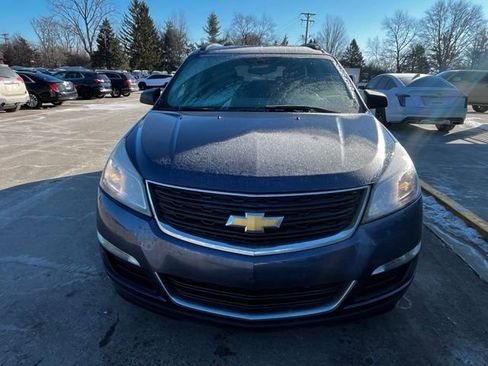 Used 2014 Chevrolet Traverse LS image 3